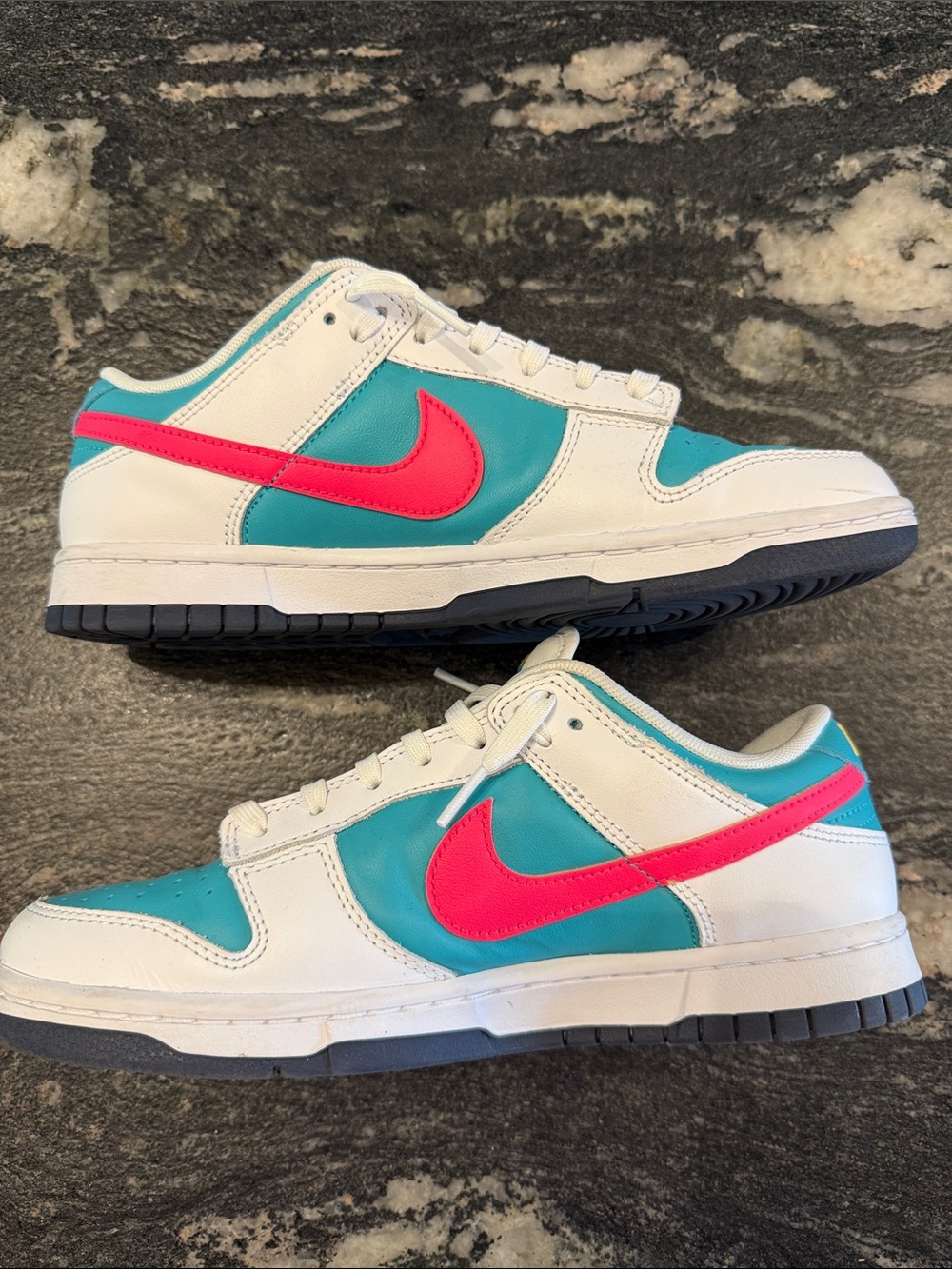Nike Low-Top Sneakers White, Teal & Navy - Picture 4 of 5